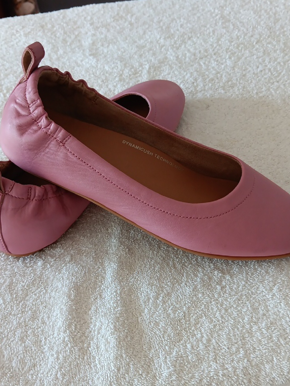 NWOT Fitflop Leather Ballet Flats